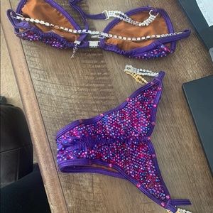 Bikini competition suit